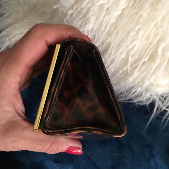 Tory Burch case - Picture 2 of 7